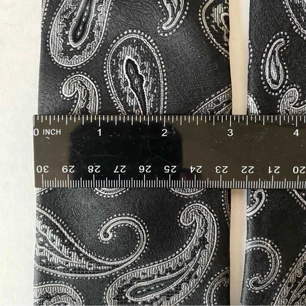 Bruno Piatelli, Black and White Paisley Handmade Silk Tie